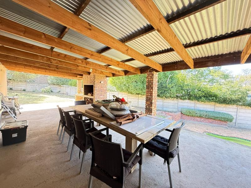 3 Bedroom Property for Sale in Die Wingerd Western Cape